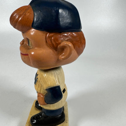 VINTAGE NEW YORK YANKEES 1960 NODDER BOBBLEHEAD